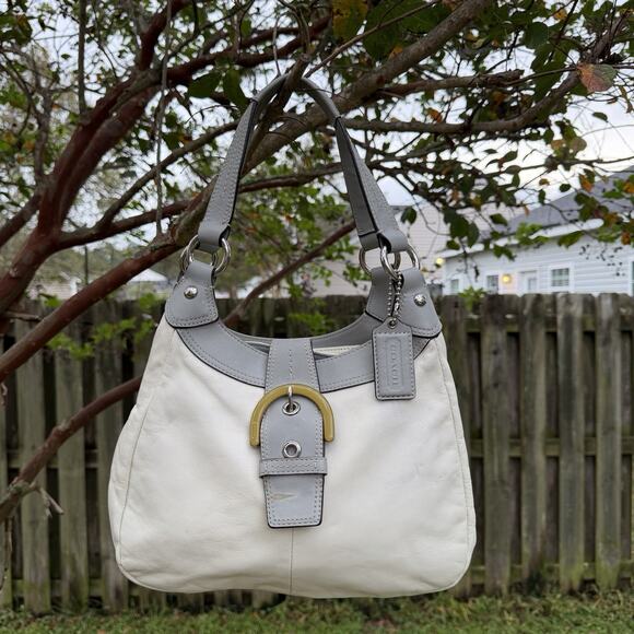 Vintage COACH Leather Soho Shoulder Bag Handbag Compartments Hobo Cream & Gray - Picture 1 of 16